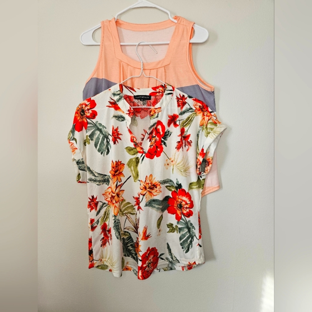 50th Street Woman floral blouse and color stripe tank top